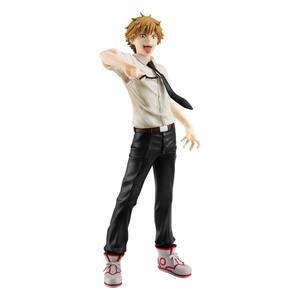 Denji-Figur aus Chainsaw Man – dynamische Pose mit Krawatte und typischem schelmischen Ausdruck