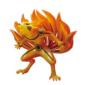 Anime-Figur von Kurama in Chakra-Mode mit neun flammenden Schwänzen und dynamischer Pose.