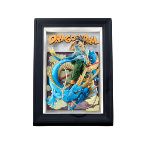 3D-Wandbild in einem schwarzen Rahmen, das Son Goku auf einem blauen Drachen stehend zeigt, inklusive Dragon Ball Logo.