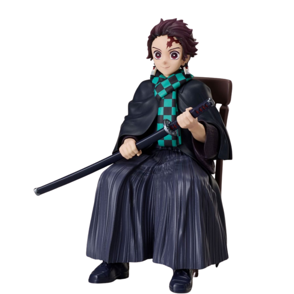 Sammelfigur von Tanjiro Kamado aus Demon Slayer im dunklen Hakama sitzend auf einem Stuhl mit Schwert und grün-schwarz kariertem Schal.