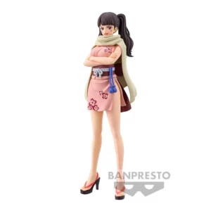 Banpresto DXF Figur von Shinobu aus One Piece im rosa Kunoichi-Kleid mit verschränkten Armen.
