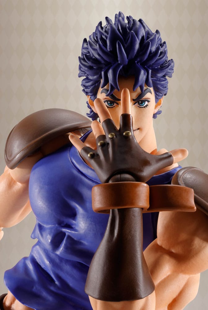 Bandai Spirits S.H.Figuarts Actionfigur von Jonathan Joestar aus JoJo's Bizarre Adventure im blauen Shirt mit Schulterprotektoren.