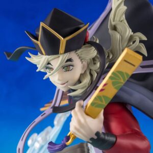 FiguartsZERO Sammelfigur von Doma aus Demon Slayer mit Fächern, umgeben von transparenten Eis-Effekten und Lotosblüten.