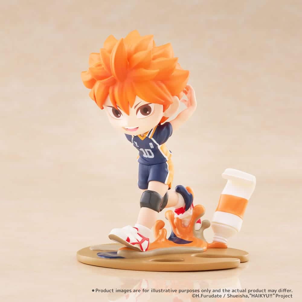 Bushiroad PalVerse Chibi-Figur von Shoyo Hinata aus Haikyu!! im Karasuno-Trikot auf einer Farb-Base.