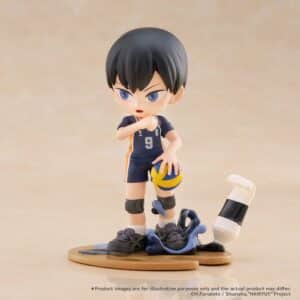 Bushiroad PalVerse Chibi-Figur von Tobio Kageyama aus Haikyu!! mit Volleyball und Karasuno-Trikot auf einer Farb-Base.