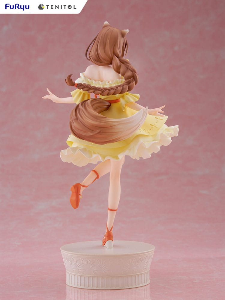 FuRyu Tenitol Figur von Holo aus Spice and Wolf im gelben Sommerkleid mit Blumen und Wolfsohren.