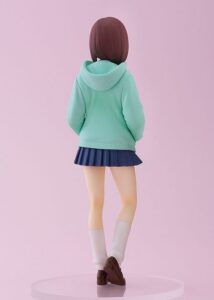 Pop Up Parade Sammelfigur von Momo Ayase aus Dandadan im mintgrünen Hoodie und blauen Faltenrock.