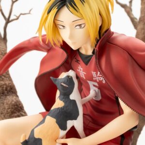 Kotobukiya ARTFX J Figur von Kenma Kozume aus Haikyu!! im Baum sitzend mit einer Katze im Schoß.
