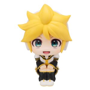 MegaHouse LookUp Chibi-Figur von Kagamine Len im weiß-gelben Sailor-Outfit nach oben blickend.
