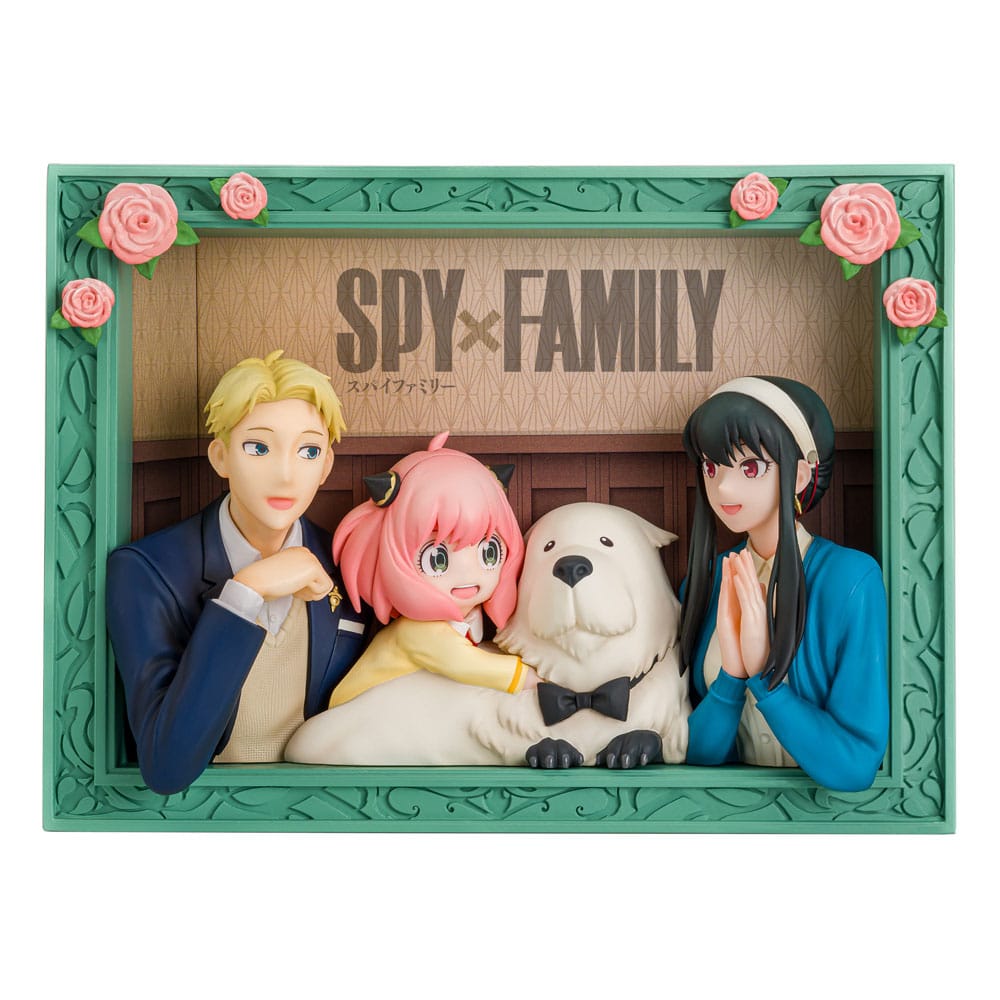 Portrait-Full Gallery Figur der Familie Forger aus SPY x FAMILY im mintgrünen Bilderrahmen mit Rosen.