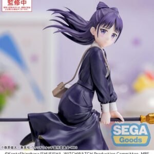 SEGA Luminasta Figur von Nemu Miyao aus WITCH WATCH reitend auf einem Besen mit blauer Spitze über einem gelben Stern.