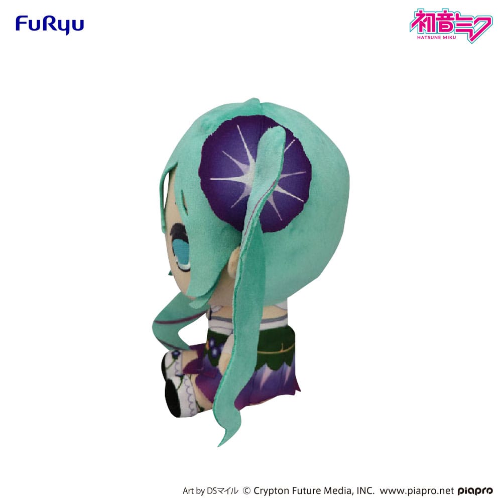 FuRyu Kyurumaru Plüschfigur von Hatsune Miku im blumigen Morning-Glory-Outfit mit violetten Blüten-Details.