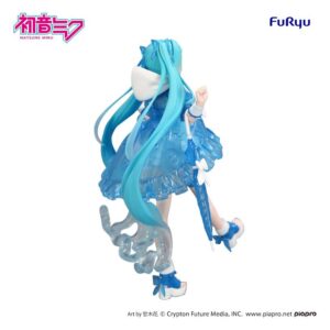 FuRyu Hatsune Miku Figur in Rainy Dance Version mit blauem Regenschirm und transparentem Kleid beim Tanzen.
