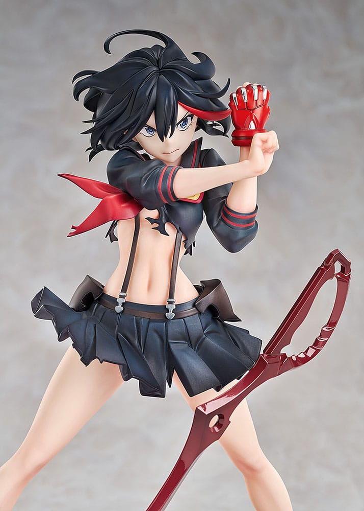 Good Smile Company Kill la Kill Figur von Ryuko Matoi in Transformation Version mit Scherenklinge und rissiger Diorama-Base.
