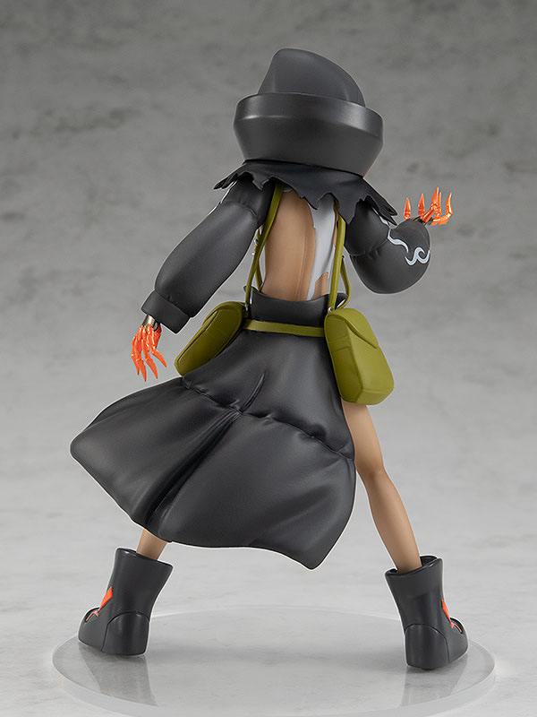 Good Smile Company Pop Up Parade Figur von Strength aus Black Rock Shooter Dawn Fall im schwarzen Kapuzenmantel mit orangen Akzenten.