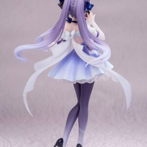 Genshin Impact Figur von Keqing im violett-weißen Opulent Splendor Abendkleid auf runder Standbasis.