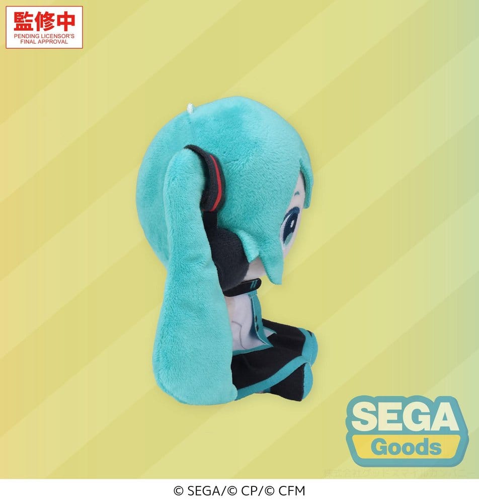 SEGA Vocaloid Mysekai Plüschfigur von Hatsune Miku mit türkisblauen Twintails in sitzender Chibi-Pose.