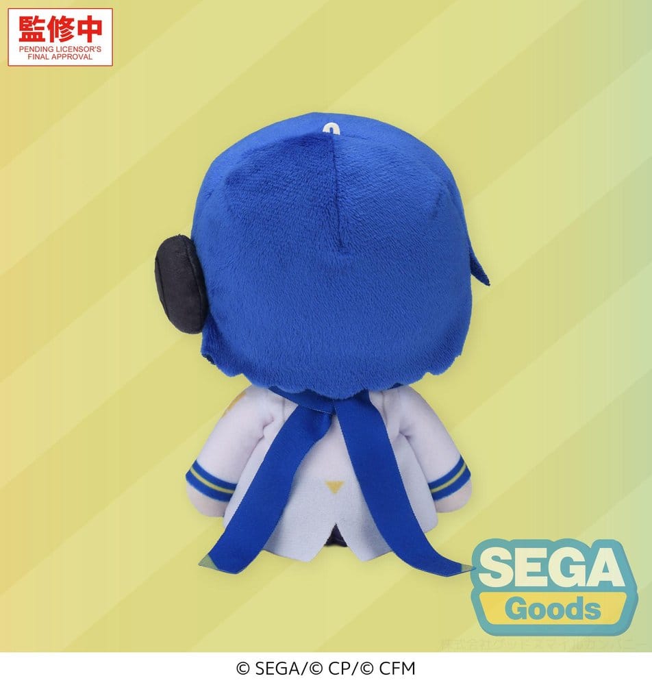 SEGA Vocaloid Mysekai Plüschfigur von Kaito mit blauen Haaren, blauem Schal und weiß-blauem Outfit in sitzender Chibi-Pose.