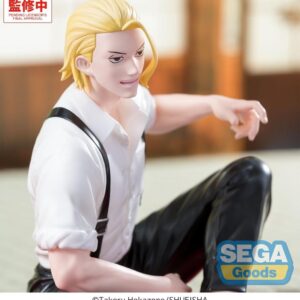 SEGA Kagurabachi Figur von Shiba mit blonden Haaren im weißen Hemd und Hosenträgern in sitzender Pose.