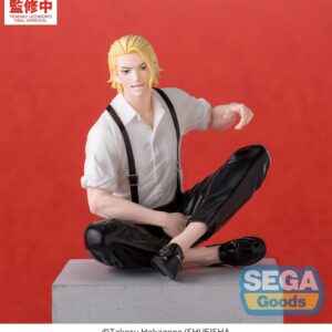SEGA Kagurabachi Figur von Shiba mit blonden Haaren im weißen Hemd und Hosenträgern in sitzender Pose.