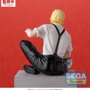 SEGA Kagurabachi Figur von Shiba mit blonden Haaren im weißen Hemd und Hosenträgern in sitzender Pose.